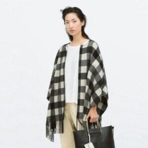 ZARA Women's Buffalo Check Fringe Poncho/Cape - Size Medium